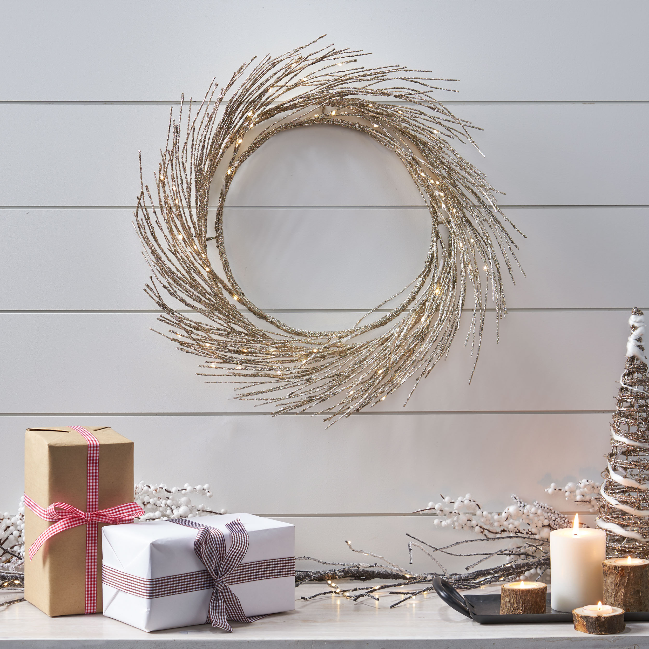 24" LED Paper Wreath - Holiday Decor - Image 3